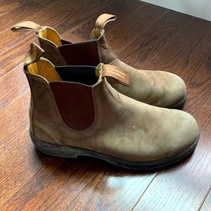 Brown Round-Toe Blundstone Size 9 AUS